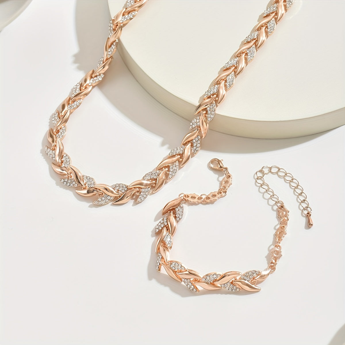 Nelia® | Håndlavet fiskehale-halskæde & armbåndssæt (2+1 Gratis)