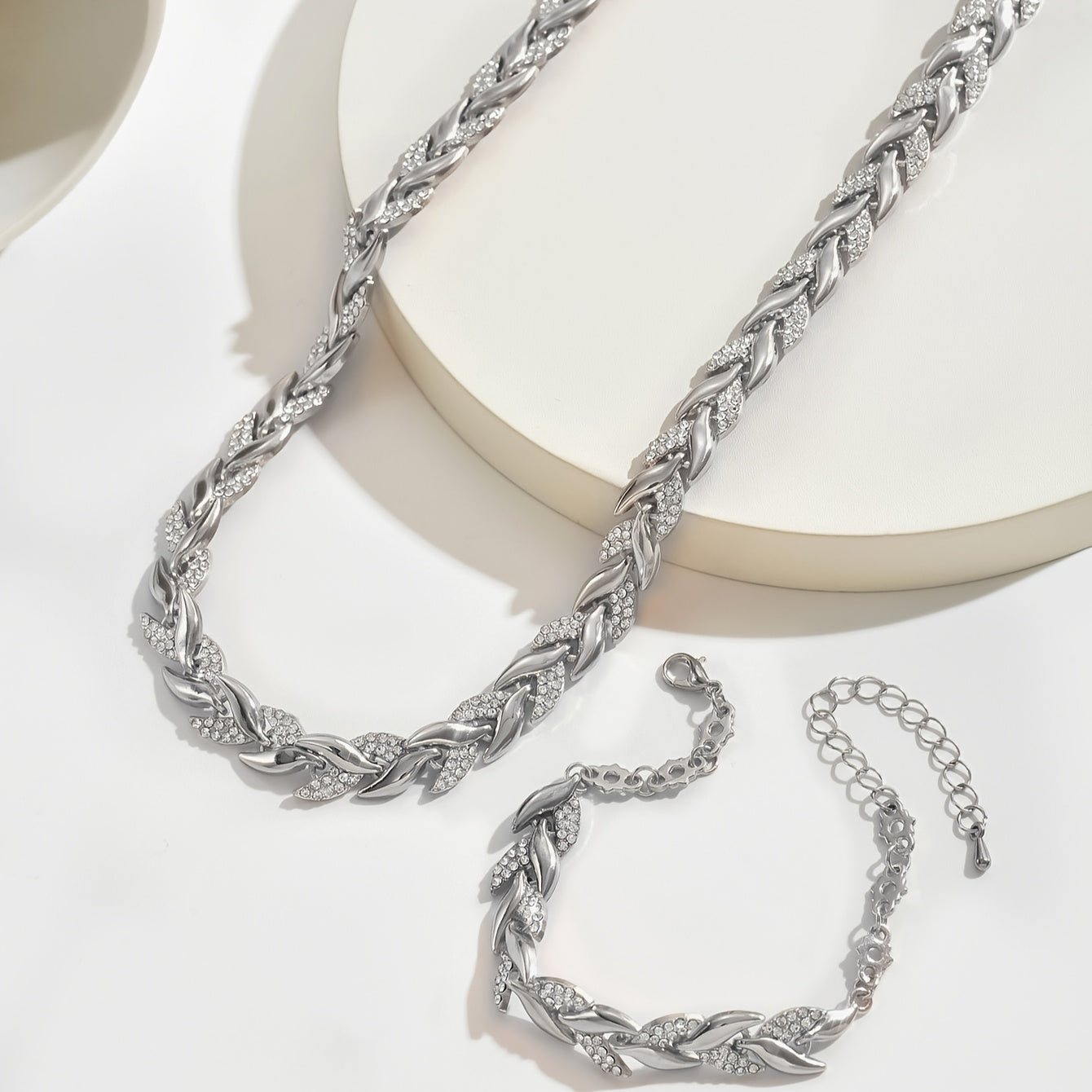 Nelia® | Håndlavet fiskehale-halskæde & armbåndssæt (2+1 Gratis)